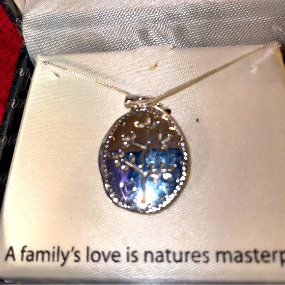 NWT sterling silver family tree pendant - Picture 7 of 9